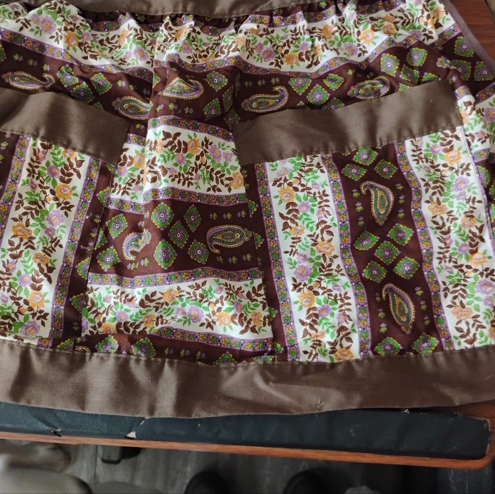 Floral Brown Vintage Apron